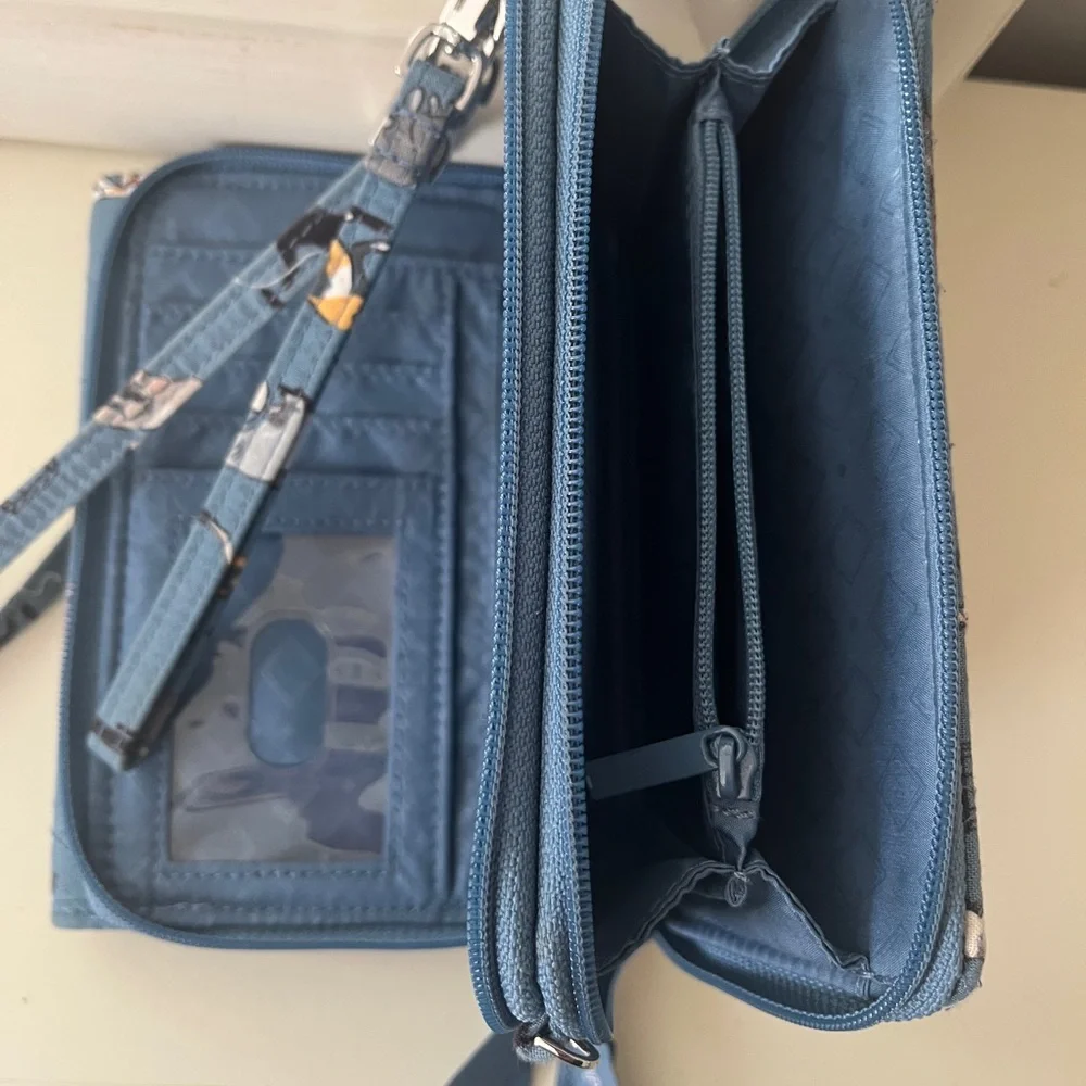 Vera Bradley Quilted Cat Design Crossbody Bag - Picture 5 of 6